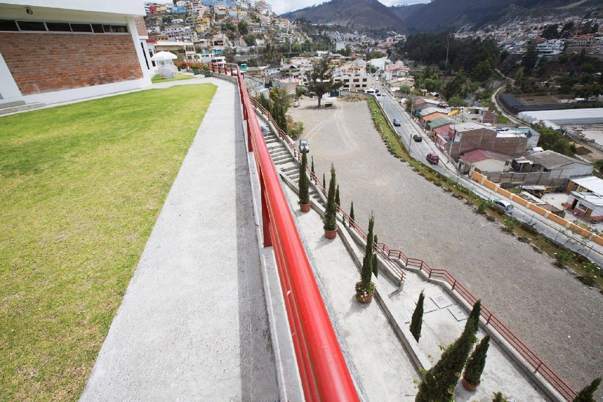 Hotel Ambato Exterior photo