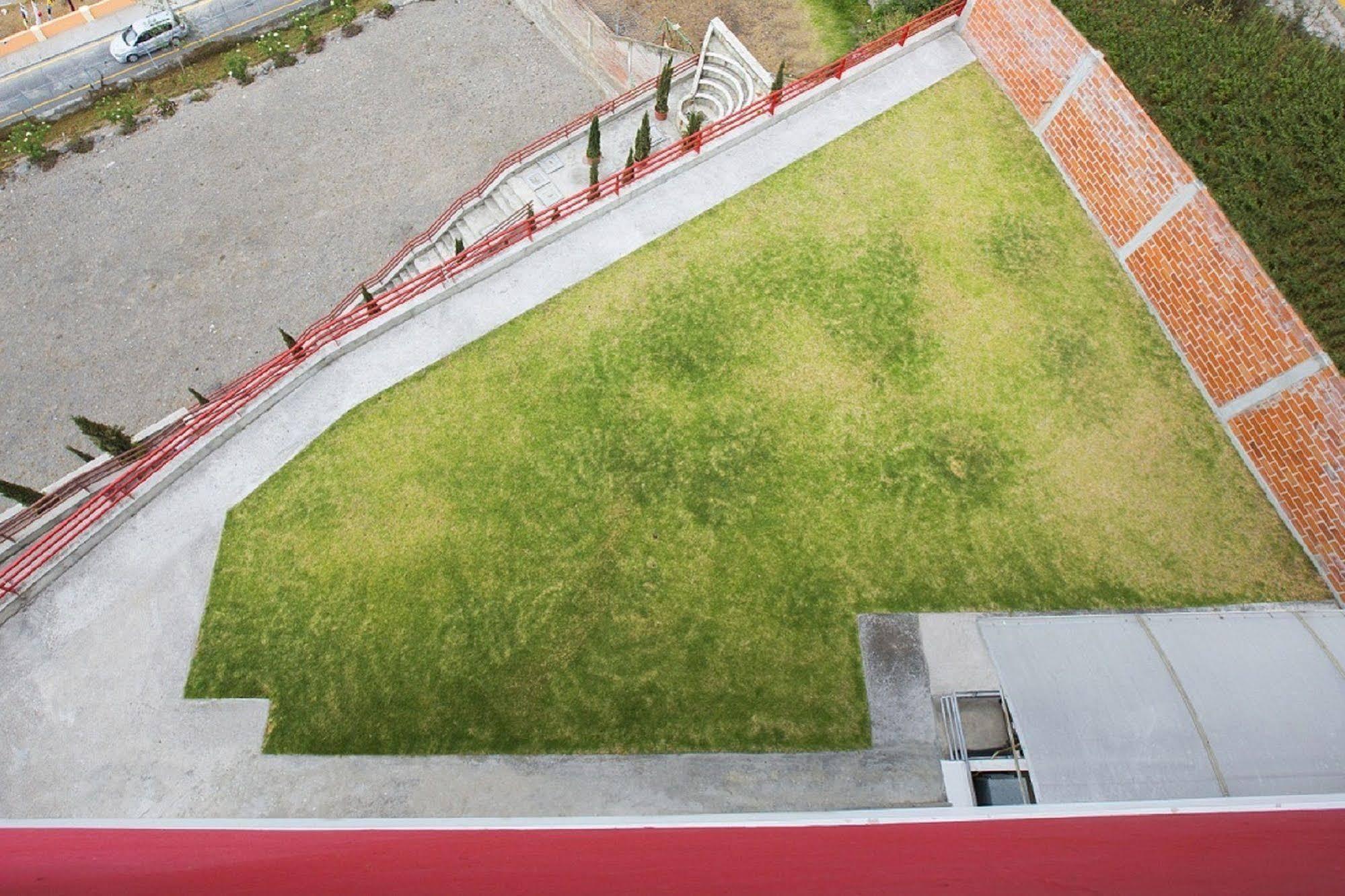 Hotel Ambato Exterior photo