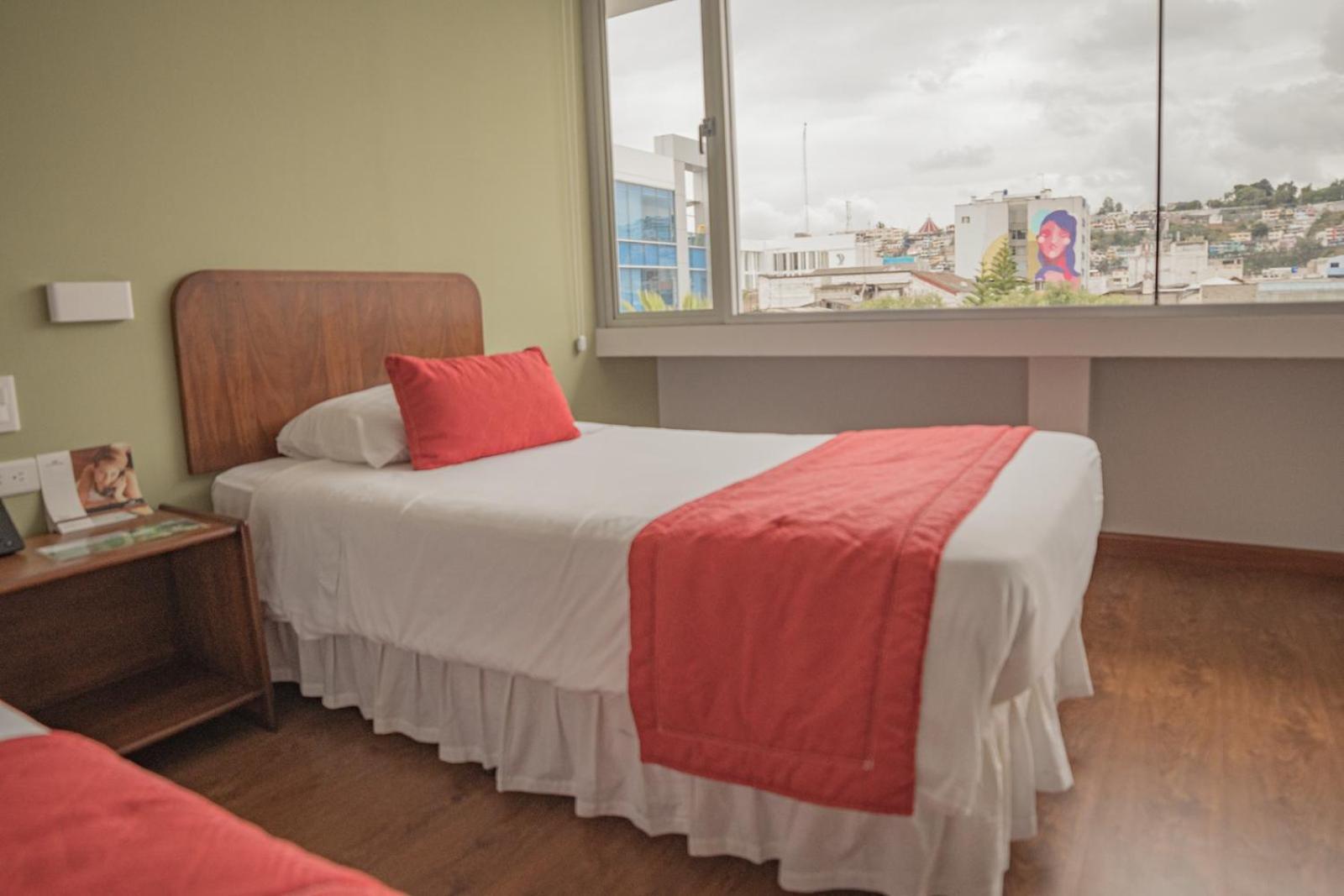 Hotel Ambato Exterior photo