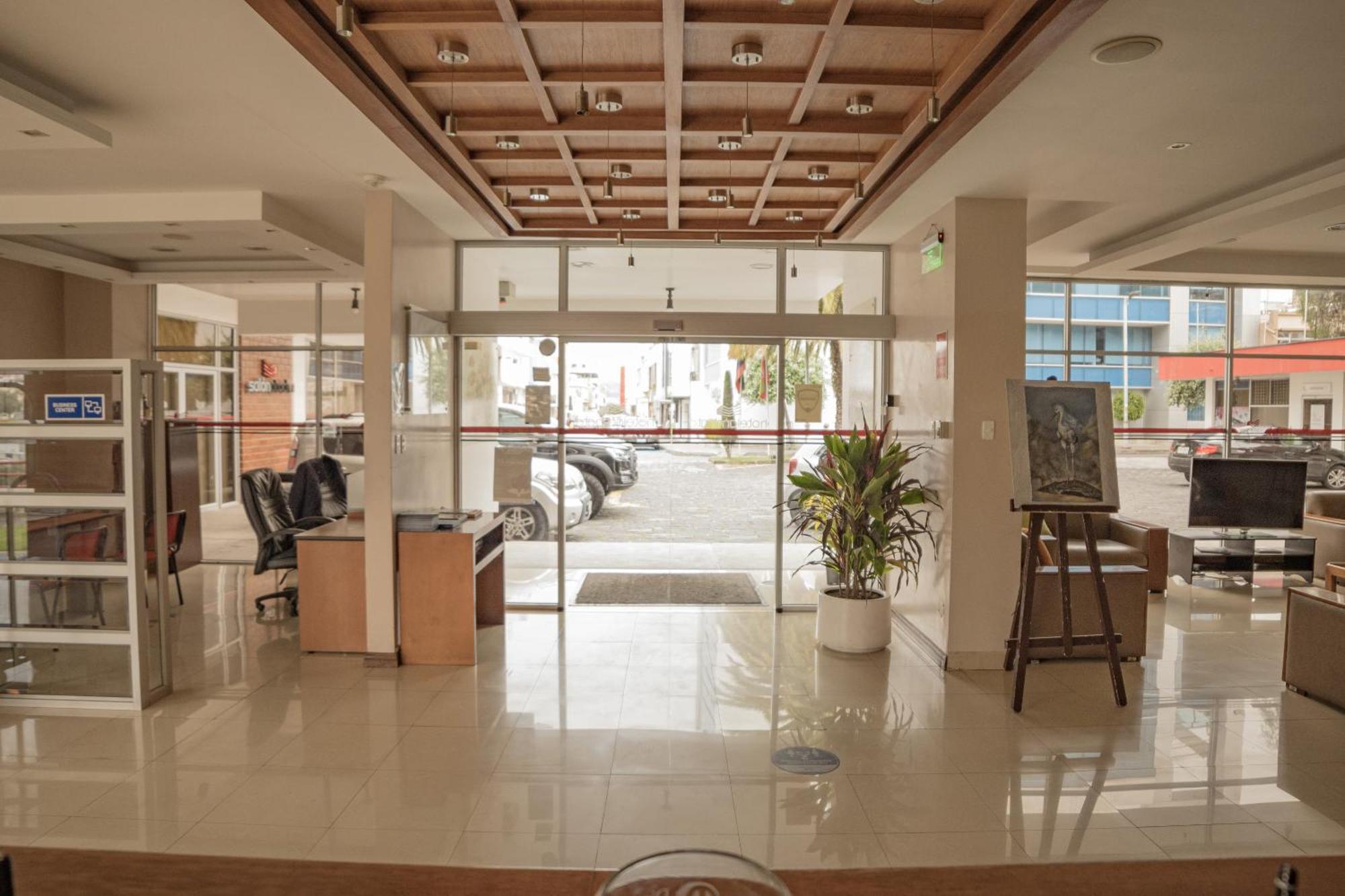 Hotel Ambato Exterior photo